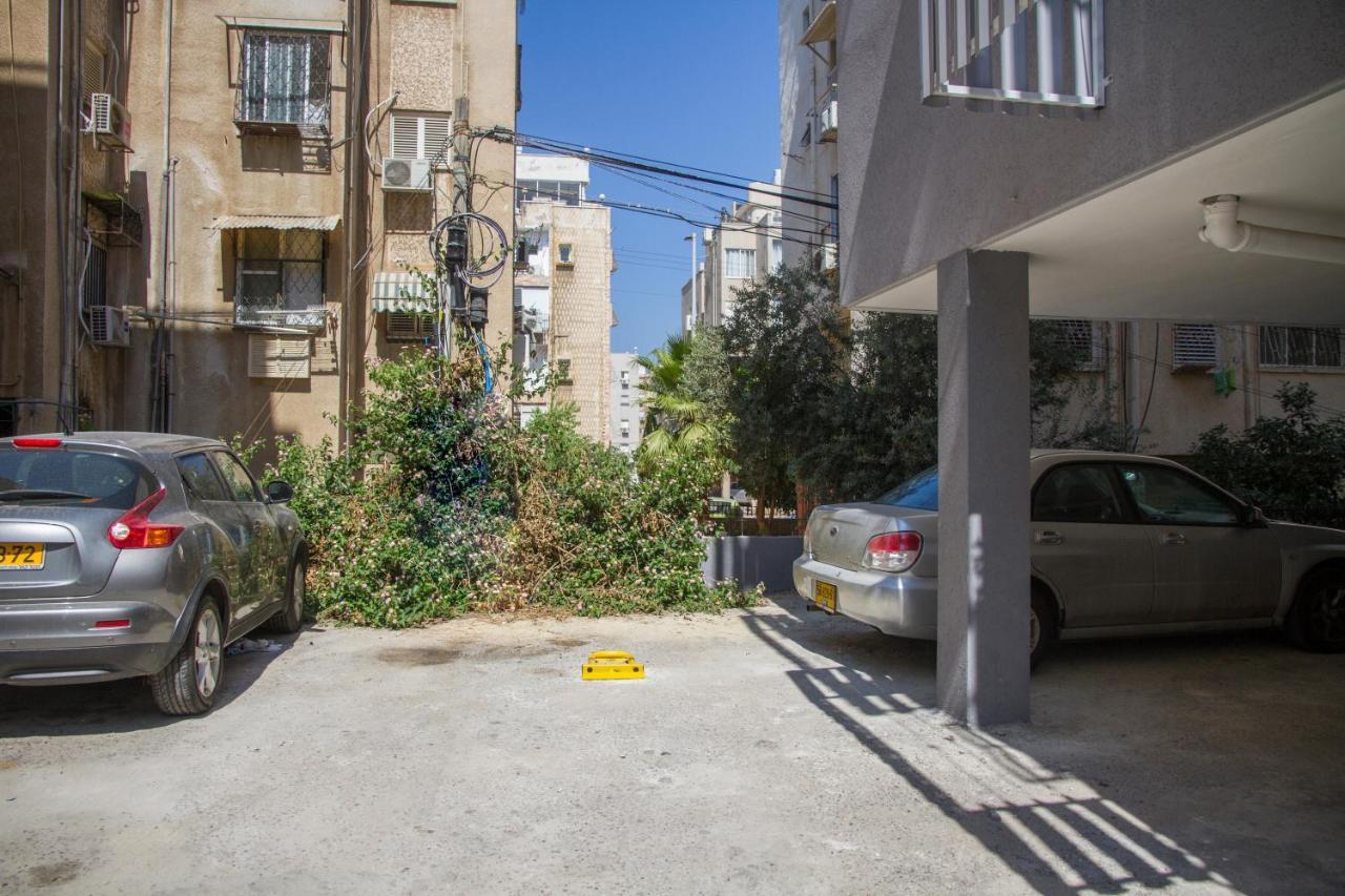 Apartments4You Etsel Bat Yam Exterior foto